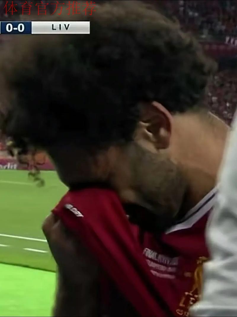 将萨拉赫从欧冠除名!斯洛特放狠话:我可不软弱 他或踢完最后1场 将萨拉赫从欧冠除名!斯洛特放狠话:我可不软弱 他或踢完最后1场